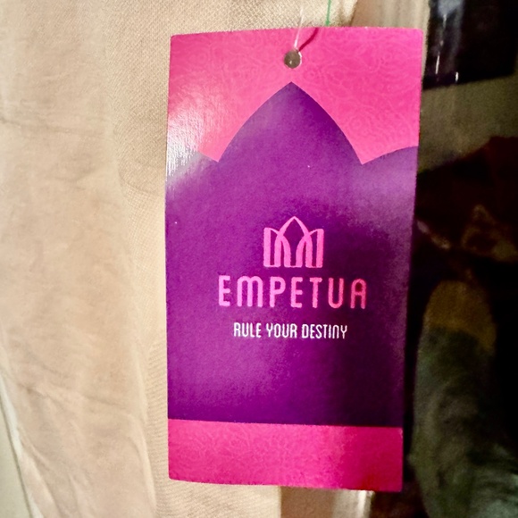 NWT Empetua Shapewear Cami in Nude color, Sz. M - Picture 3 of 4